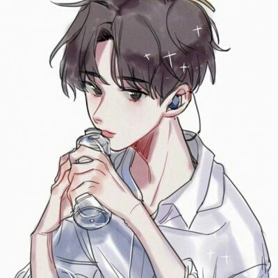 金手镯戴了8年发绿